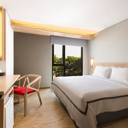 Up-Peak Hotel Simpang Lima Semarang Formerly Ha-Ka Simpanglima Hotel 세마랑 외부 사진