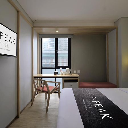 Up-Peak Hotel Simpang Lima Semarang Formerly Ha-Ka Simpanglima Hotel 세마랑 외부 사진