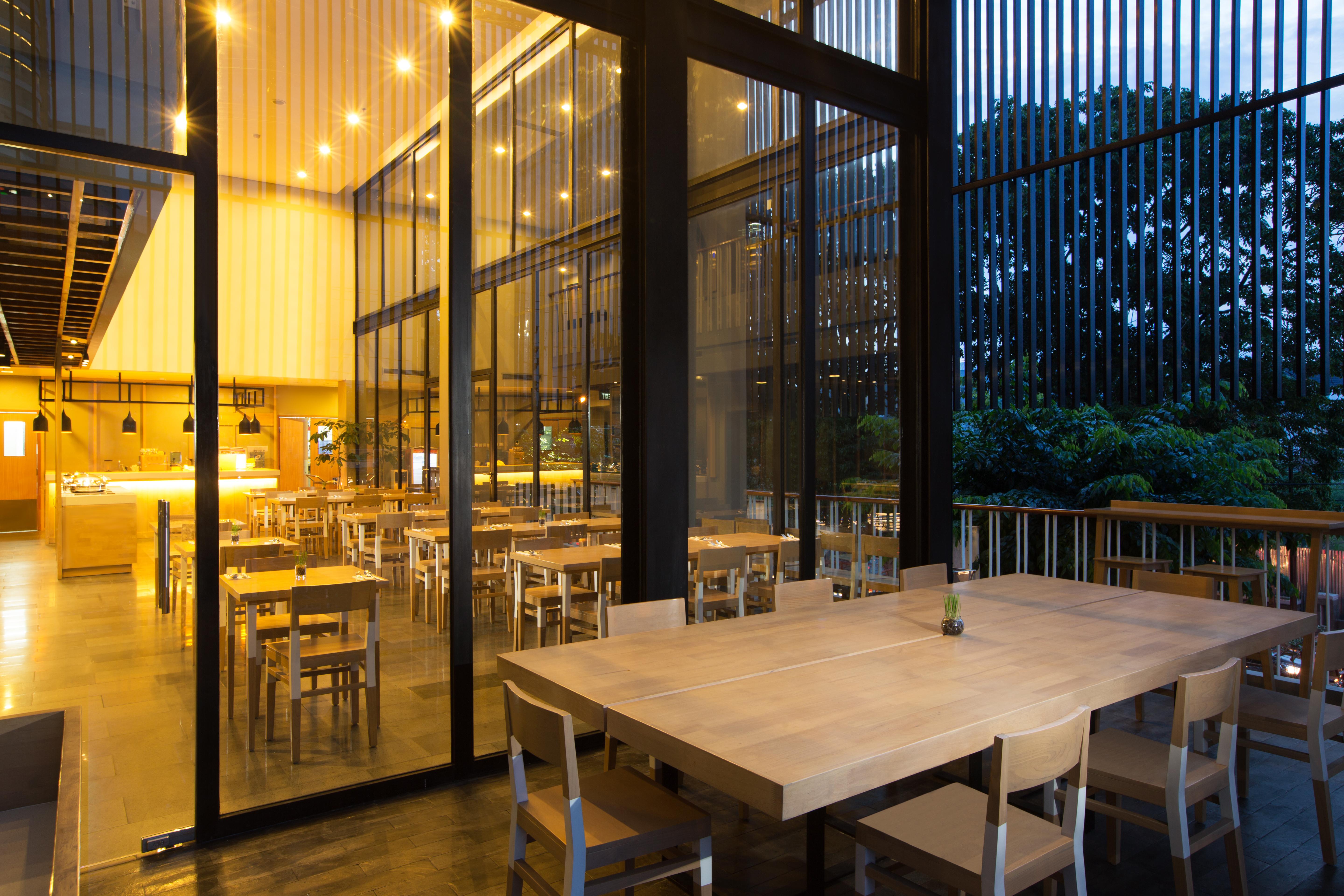 Up-Peak Hotel Simpang Lima Semarang Formerly Ha-Ka Simpanglima Hotel 세마랑 외부 사진