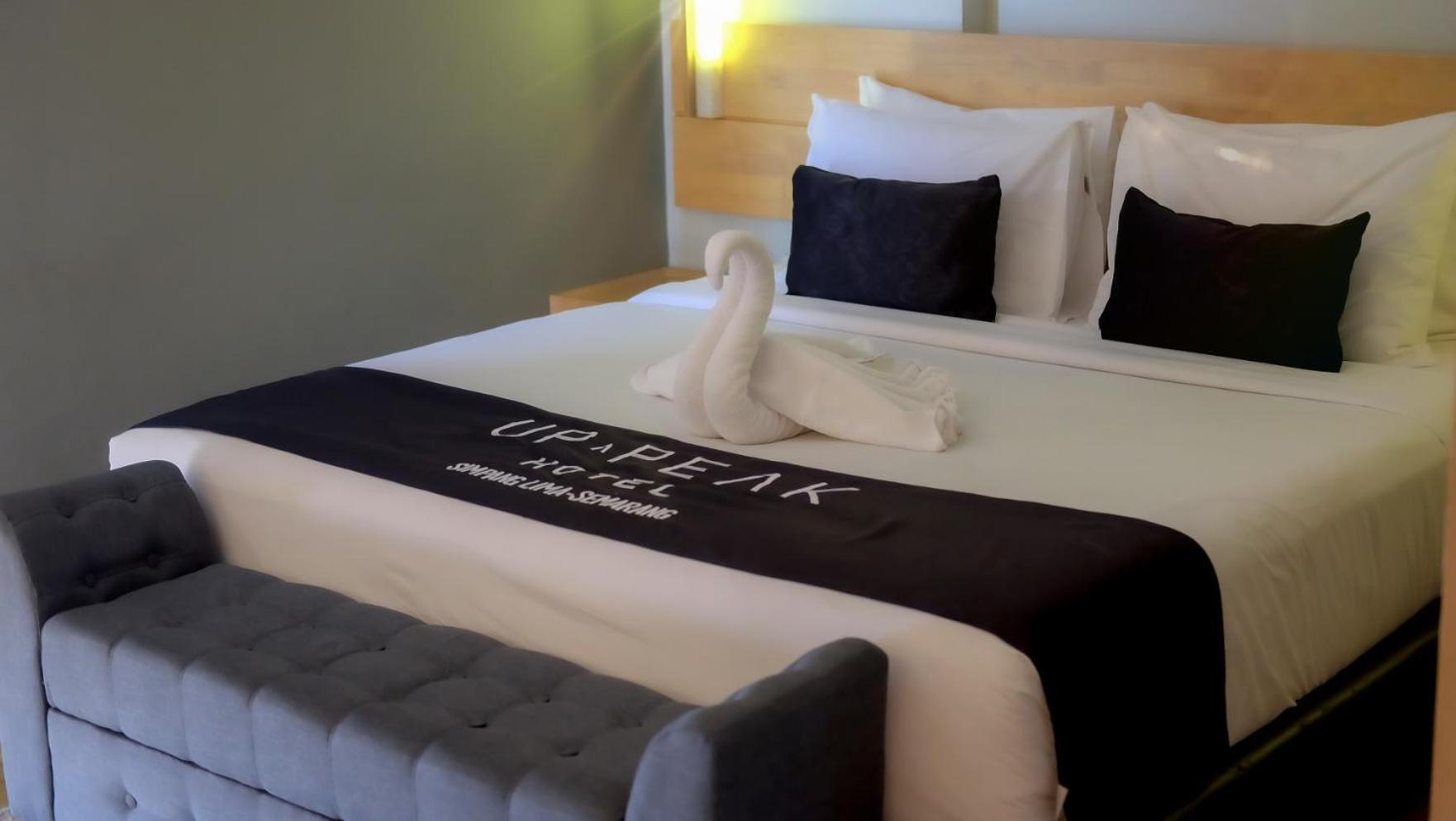 Up-Peak Hotel Simpang Lima Semarang Formerly Ha-Ka Simpanglima Hotel 세마랑 외부 사진